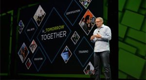 VMware Offers Cross-Cloud Architecture on First Day of VMworld