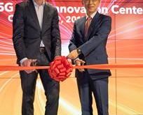 Olaf Swantee, CEO of Sunrise and Ryan Ding, Executive Director, CEO of the Carrier BG, Huawei, open the First European 5G Joint Innovation Center