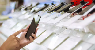 India’s smartphone market witnessed a decline of 10 percent YoY shipping 43 million units in 3Q22 (July-September).